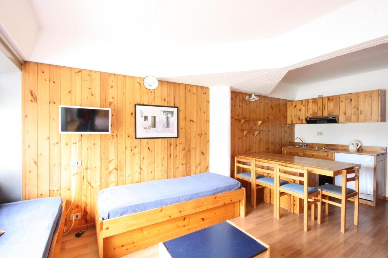 Marilleva 1400 Appartamenti Montana Extérieur photo