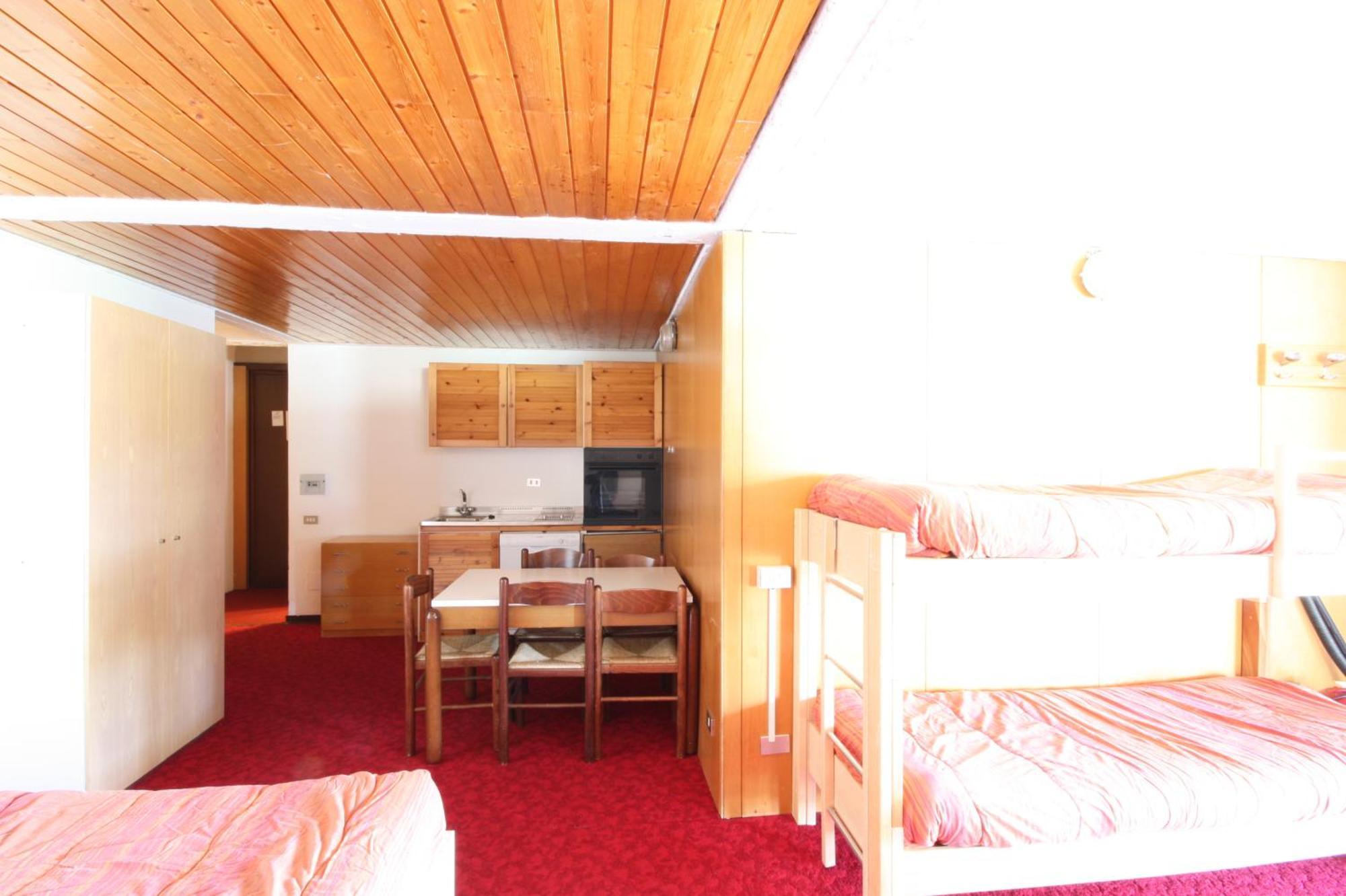 Marilleva 1400 Appartamenti Montana Chambre photo